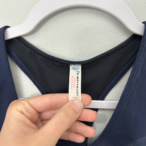 Lightning Synergy Navy Blue Medium Impact Sports Bra - Picture 4 of 4